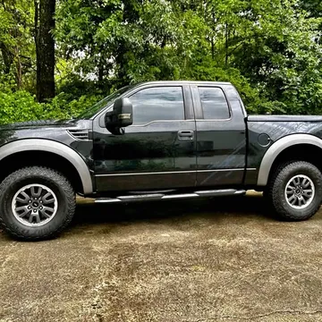 2010 Ford F150 Super Cab SVT Raptor Pickup 4D 5 1/2 ft