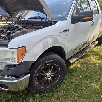 2010 Ford F150 SuperCrew Cab XLT Pickup 4D 6 1/2 ft