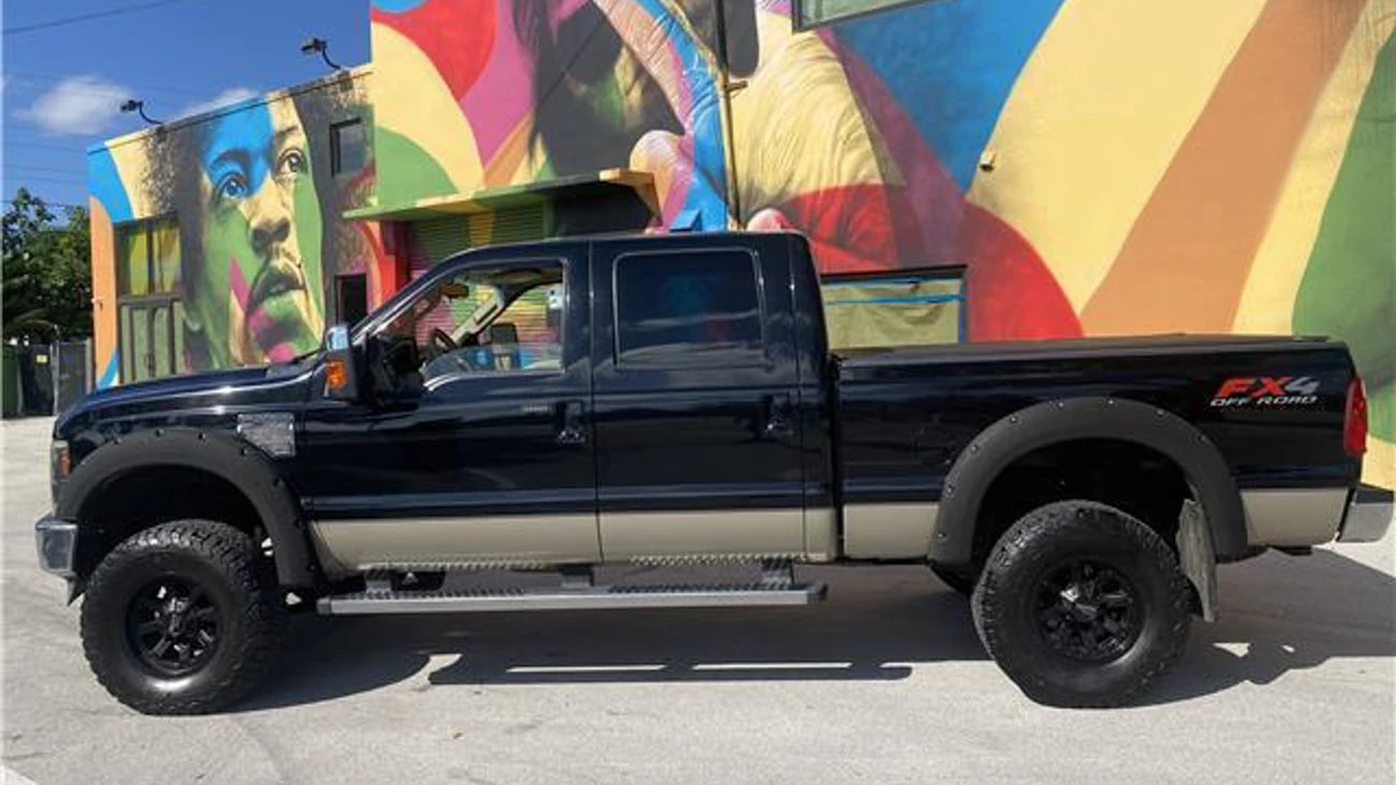 2010 Ford Super Duty 2nd Gen - Image 2 of 10
