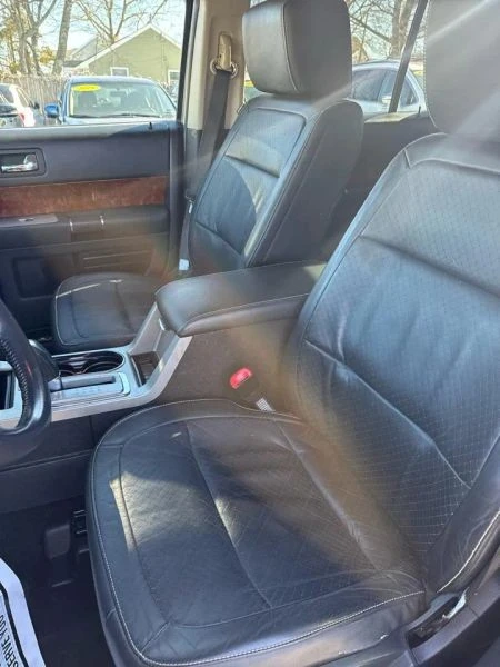 2010 Ford Flex - Image 10 of 12