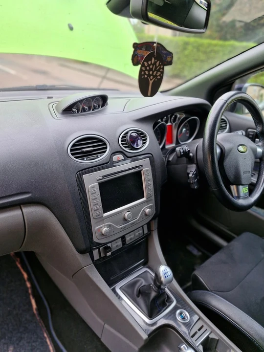 2010 Ford Focus RS 2nd Gen - Image 15 of 30