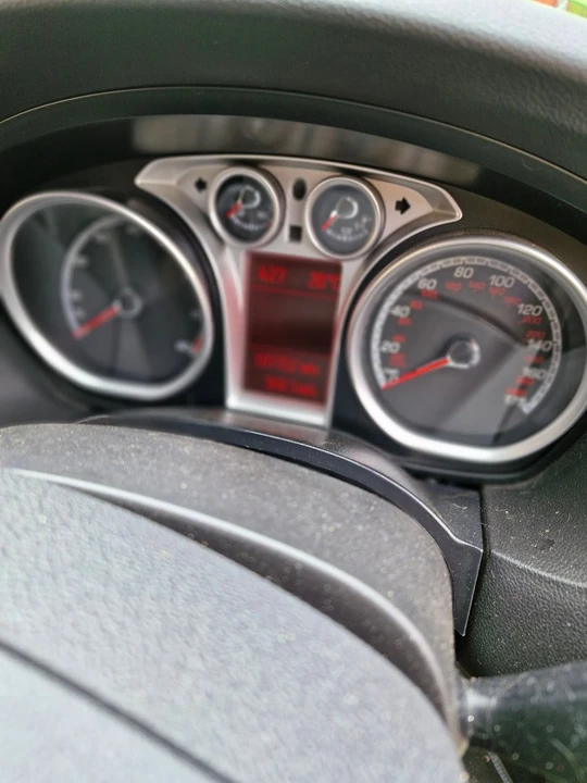 2010 Ford Focus RS 2nd Gen - Image 16 of 30