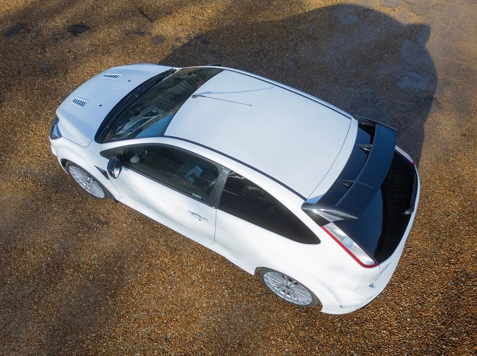 2010 Ford Focus RS 2nd Gen - Image 19 of 30