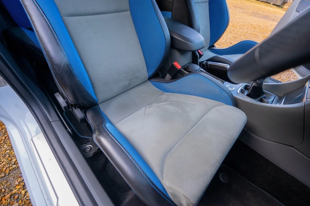 2010 Ford Focus RS 2nd Gen - Image 26 of 30