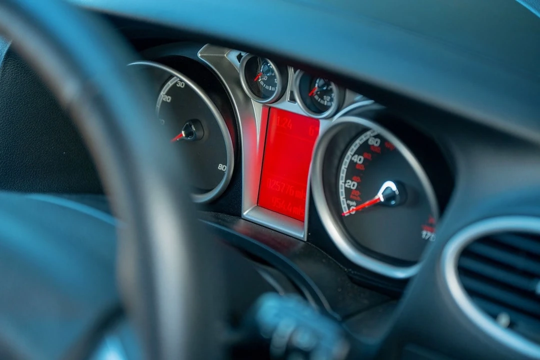 2010 Ford Focus RS 2nd Gen - Image 28 of 30