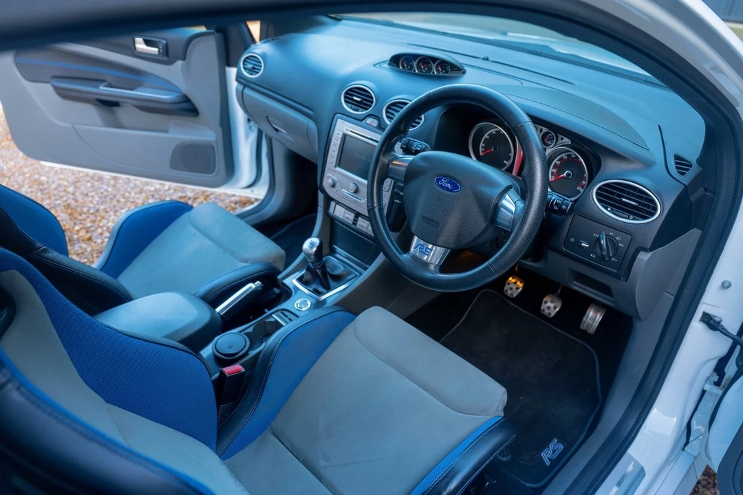 2010 Ford Focus RS 2nd Gen - Image 24 of 30