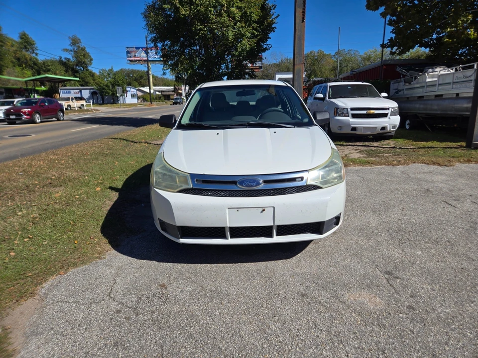 2010 Ford Focus 2nd Gen - Image 2 of 14