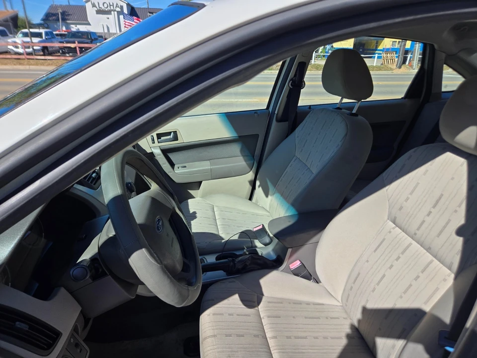 2010 Ford Focus 2nd Gen - Image 7 of 14