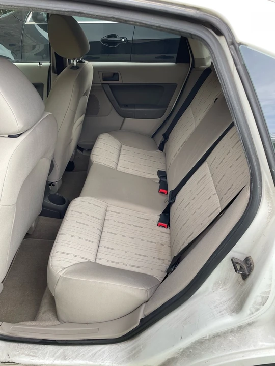 2010 Ford Focus 2nd Gen - Image 10 of 15