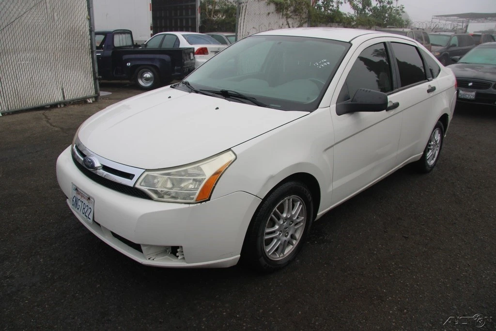 2010 Ford Focus 2nd Gen - Image 2 of 21