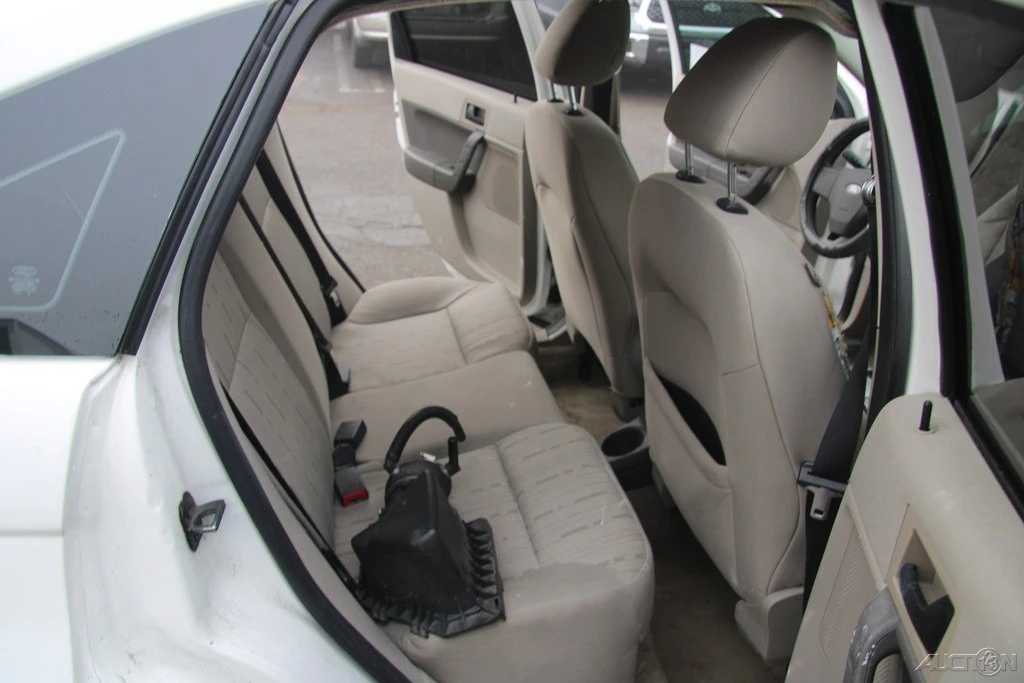 2010 Ford Focus 2nd Gen - Image 20 of 21