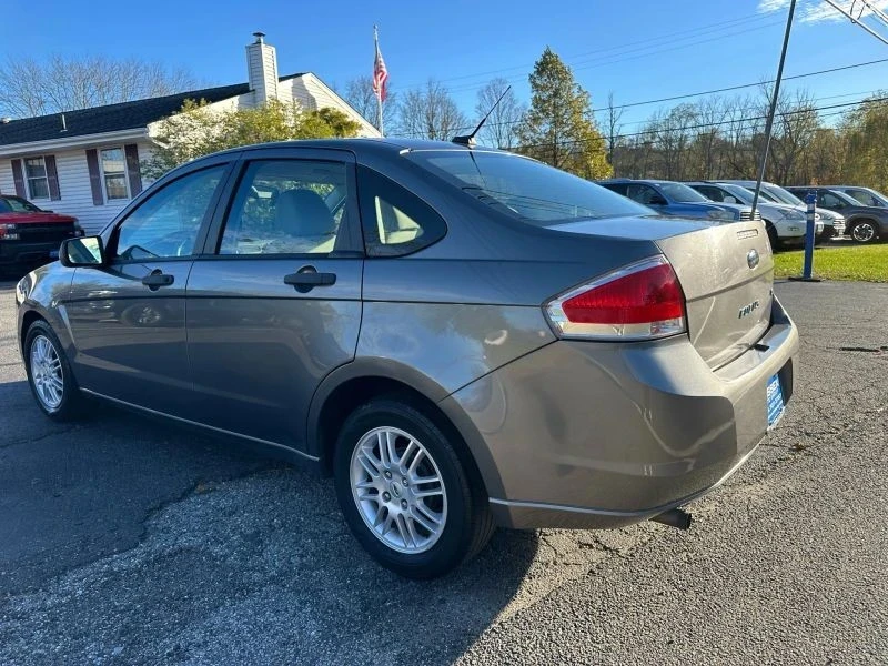 2010 Ford Focus 2nd Gen - Image 6 of 12