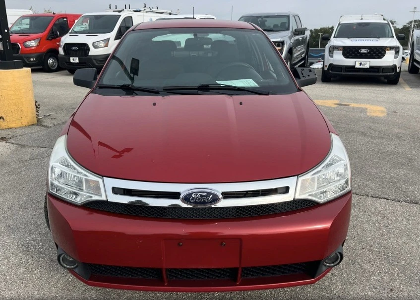 2010 Ford Focus 2nd Gen - Image 2 of 10
