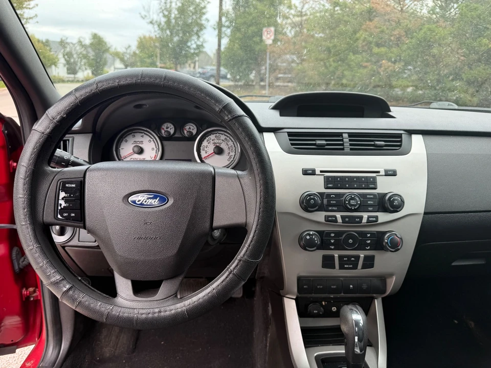 2010 Ford Focus 2nd Gen - Image 6 of 12
