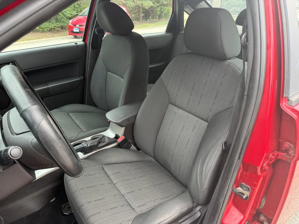 2010 Ford Focus 2nd Gen - Image 10 of 12