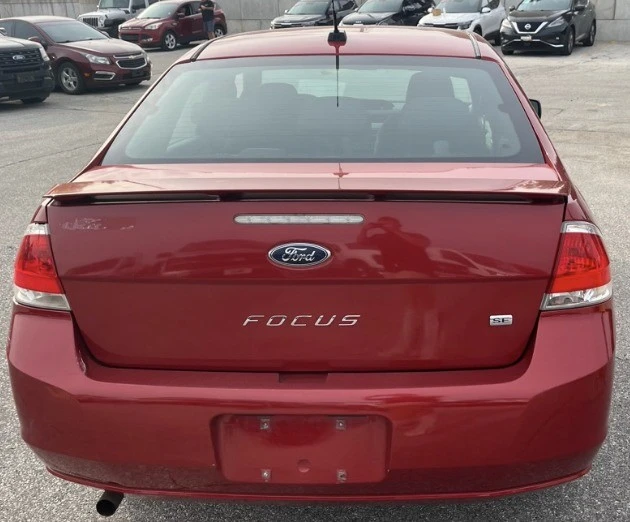 2010 Ford Focus 2nd Gen - Image 5 of 10