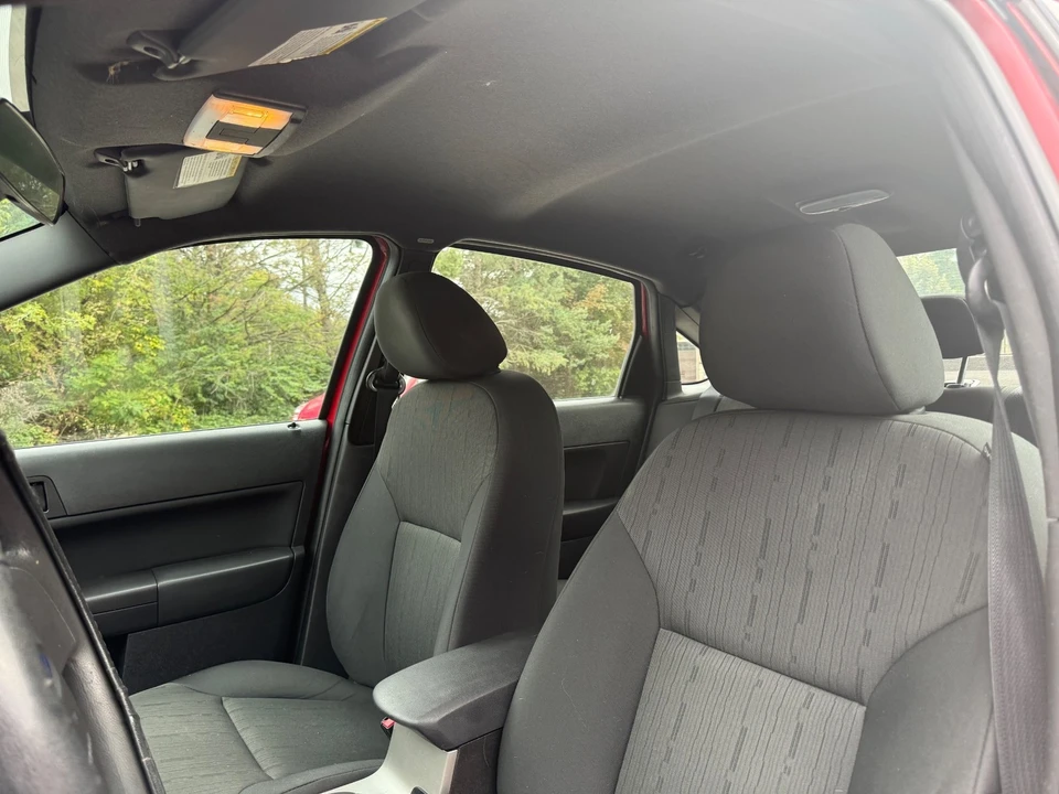 2010 Ford Focus 2nd Gen - Image 9 of 12