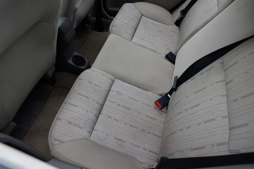 2010 Ford Focus 2nd Gen - Image 10 of 12