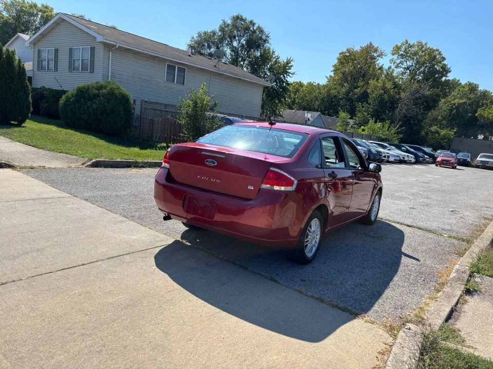 2010 Ford Focus 2nd Gen - Image 9 of 18