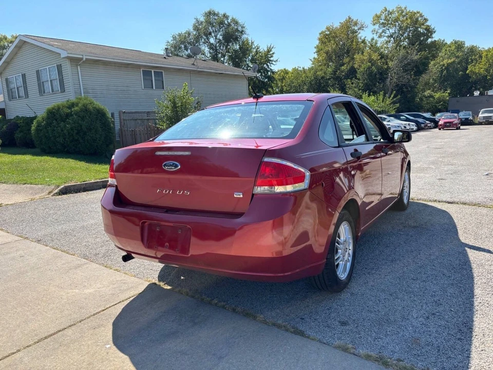 2010 Ford Focus 2nd Gen - Image 10 of 18