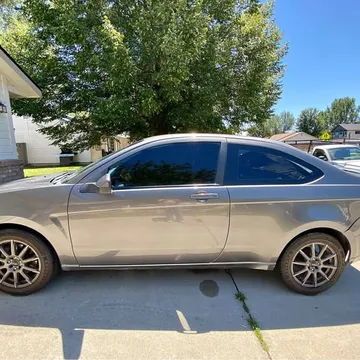 2010 Ford Focus SE Coupe 2D