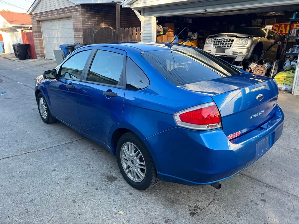 2010 Ford Focus 2nd Gen - Image 9 of 11