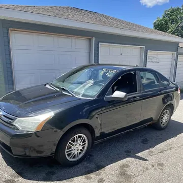 2010 Ford Focus SE Sedan 4D