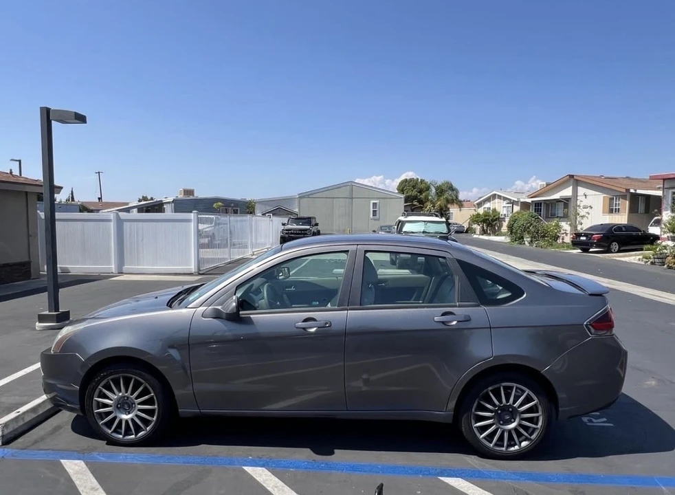 2010 Ford Focus 2nd Gen - Image 3 of 6