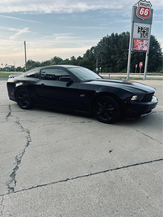 2010 Ford S197 Mustang - Image 3 of 9