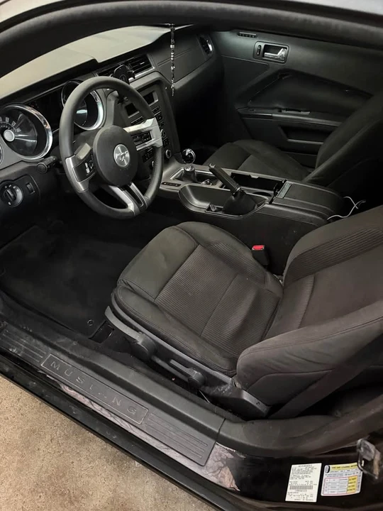 2010 Ford S197 Mustang - Image 8 of 9