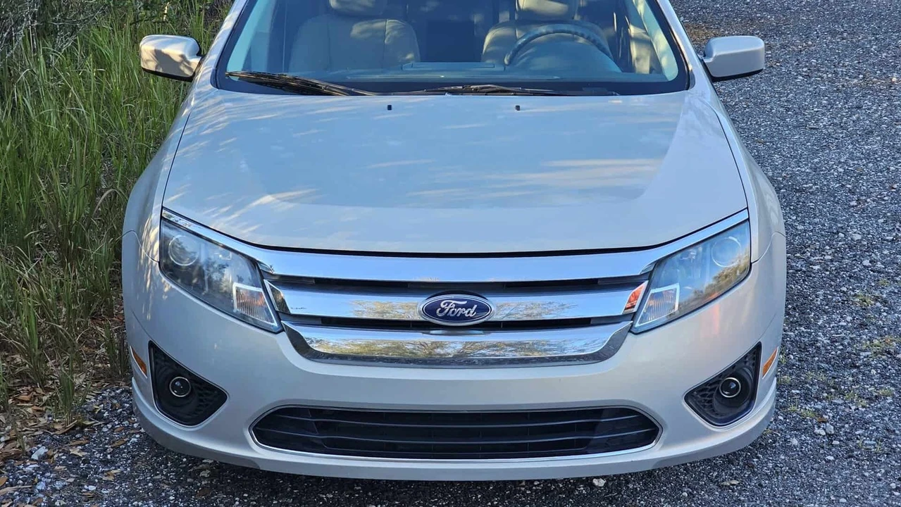 2010 Ford Fusion 1st Gen - Image 13 of 21