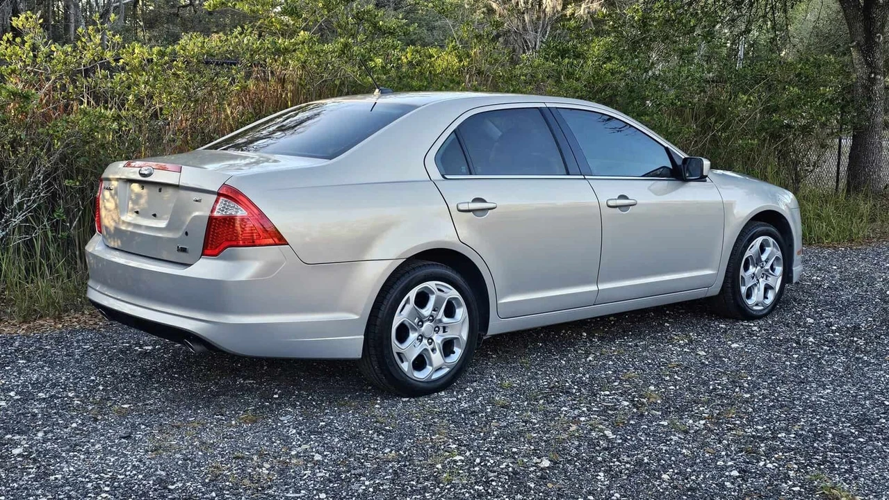 2010 Ford Fusion 1st Gen - Image 10 of 21