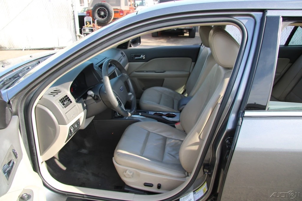 2010 Ford Fusion 1st Gen - Image 16 of 21