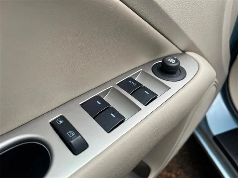 2010 Ford Fusion 1st Gen - Image 19 of 31