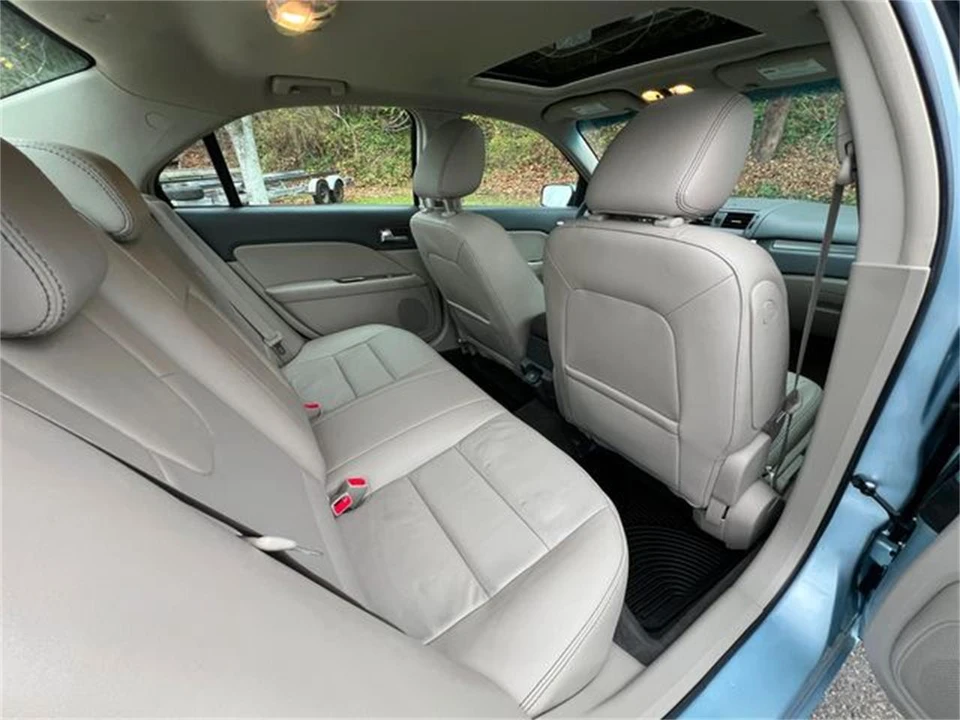 2010 Ford Fusion 1st Gen - Image 27 of 31