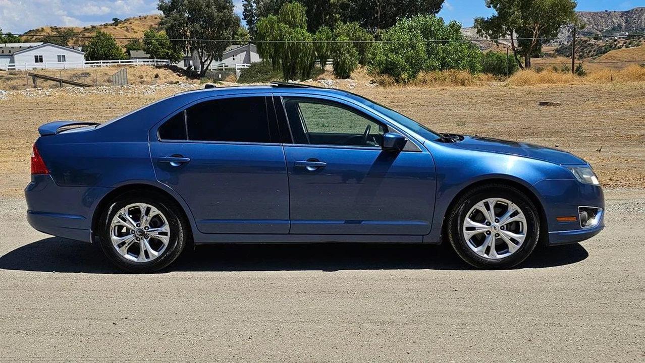 2010 Ford Fusion 1st Gen - Image 13 of 31