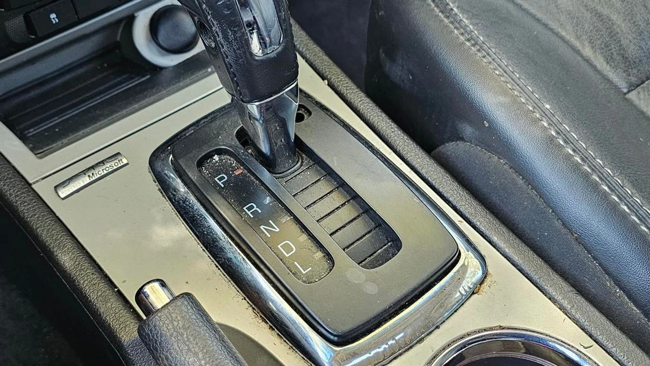 2010 Ford Fusion 1st Gen - Image 24 of 31