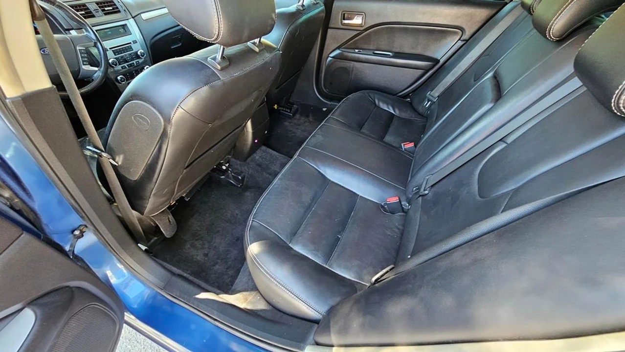 2010 Ford Fusion 1st Gen - Image 16 of 31