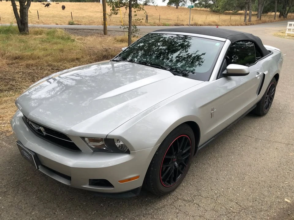 2010 Ford S197 Mustang - Image 4 of 15