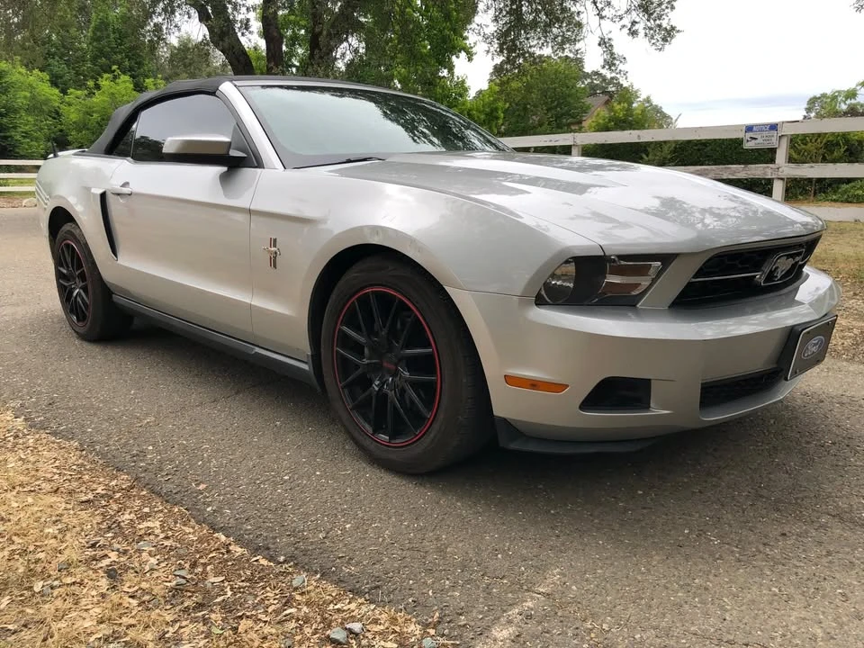 2010 Ford S197 Mustang - Image 3 of 15