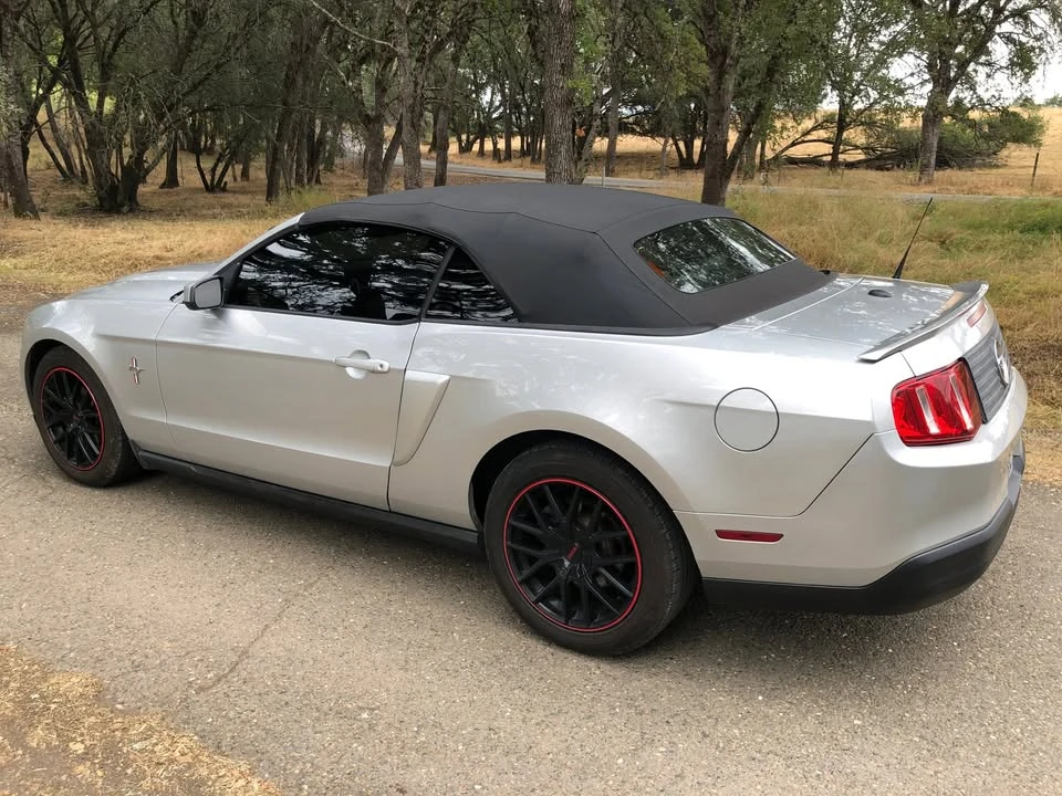2010 Ford S197 Mustang - Image 5 of 15