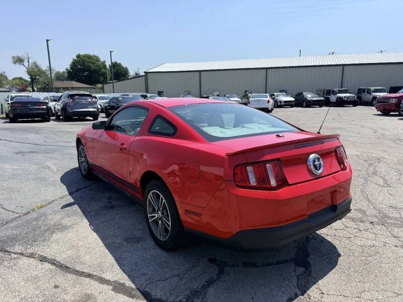 2010 Ford S197 Mustang - Image 4 of 8