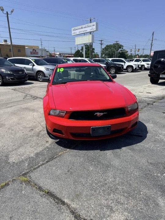 2010 Ford S197 Mustang - Image 2 of 8