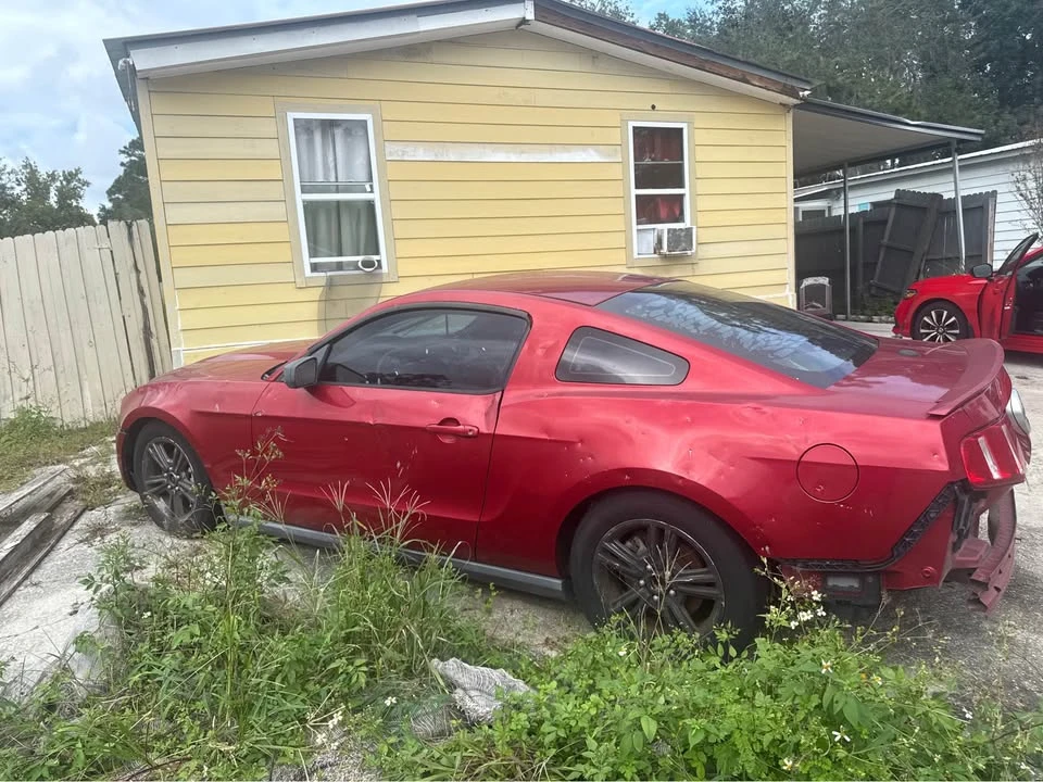 2010 Ford S197 Mustang - Image 4 of 6