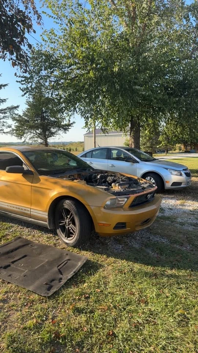 2010 Ford S197 Mustang - Image 3 of 8