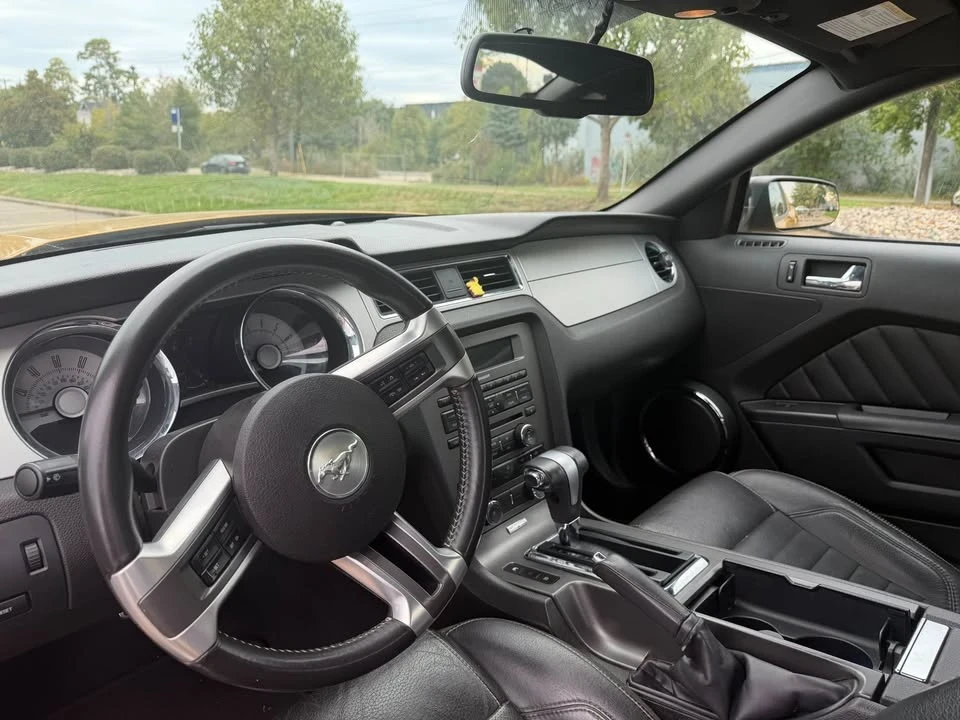 2010 Ford S197 Mustang - Image 5 of 7