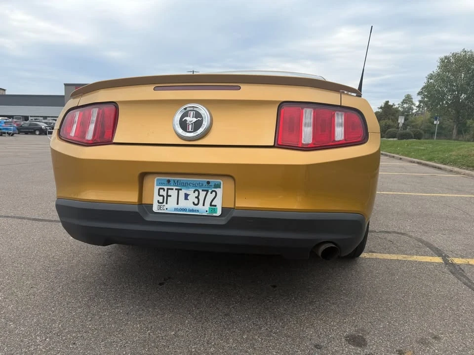 2010 Ford S197 Mustang - Image 4 of 7