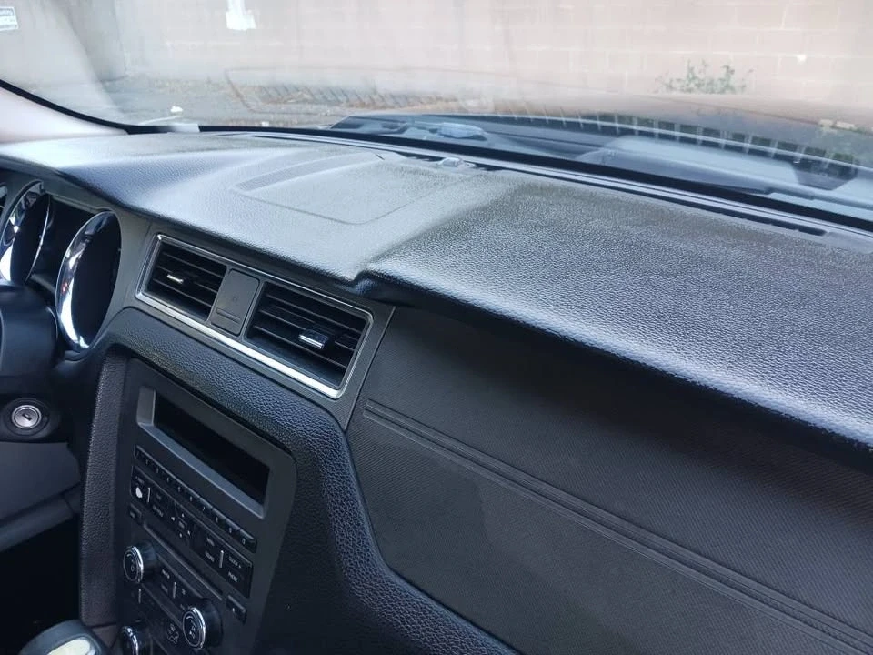 2010 Ford S197 Mustang - Image 13 of 15