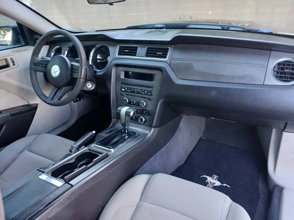 2010 Ford S197 Mustang - Image 14 of 15