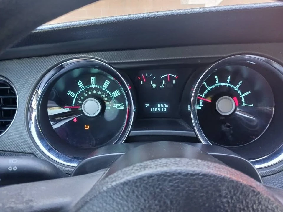 2010 Ford S197 Mustang - Image 11 of 15